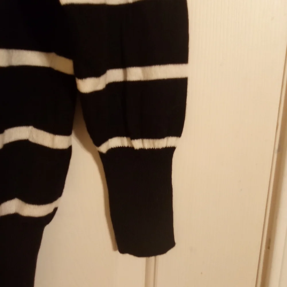 Preppy Black Sweater With White Stripes Size Medium By Talbots - Picture 2 of 4